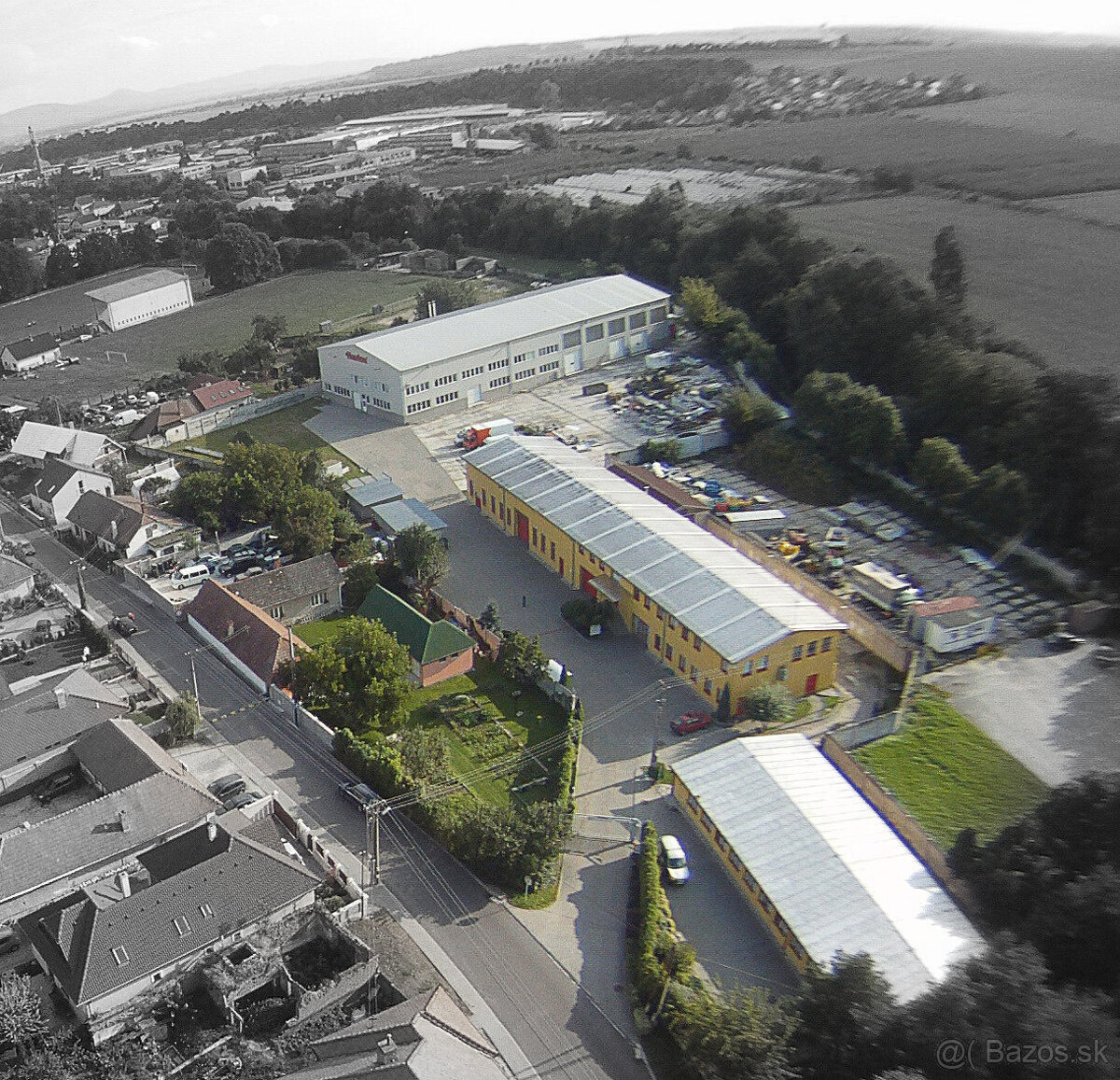 Dražba: Výrobno - skladová hala 2460m2+ pozemok 5621m2