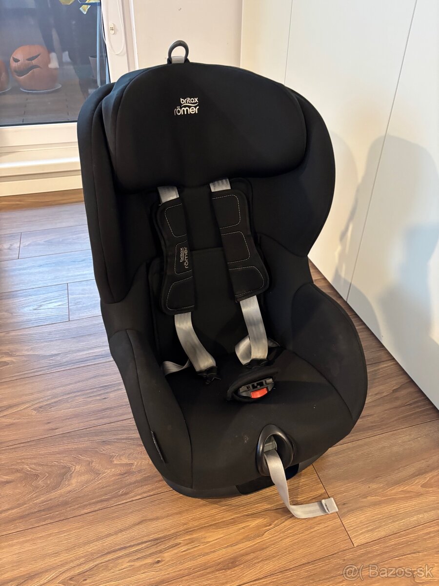 Britax Römer Trifix i-Size
