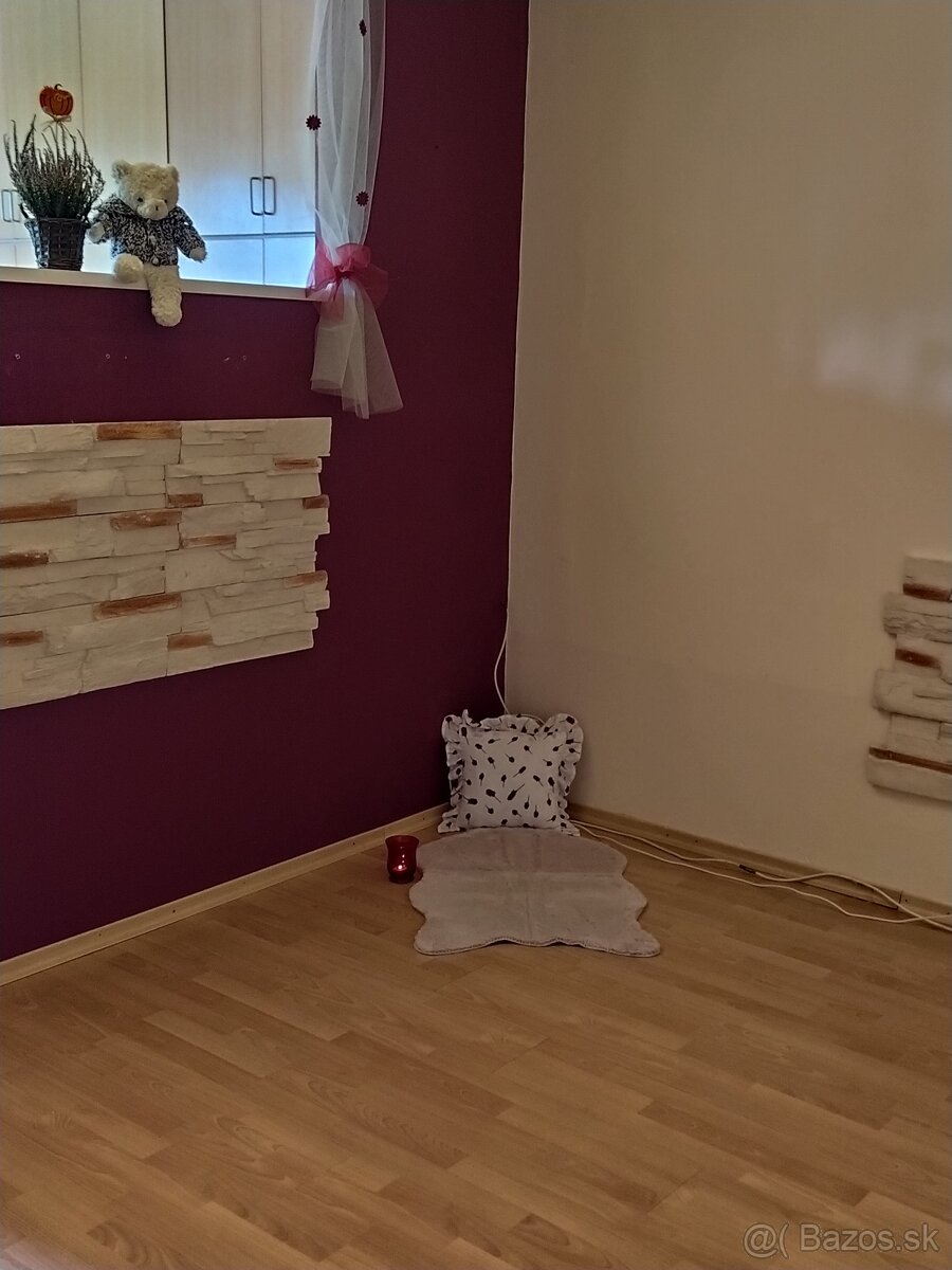 Predám 1.izbový byt v Handlovej.