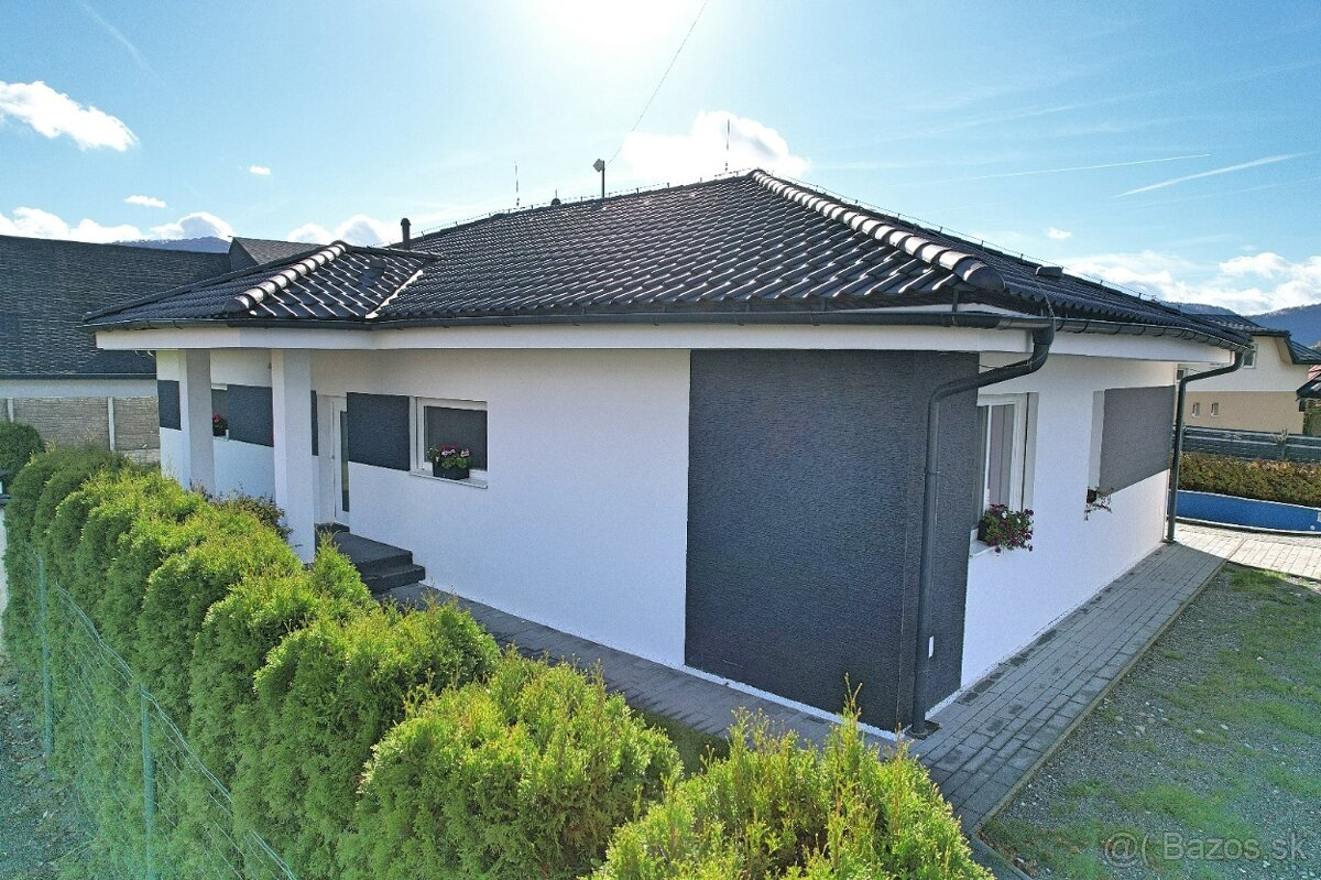 Krásny 5i RD s dvojgarážou, bazénom - TOP PROSTREDIE