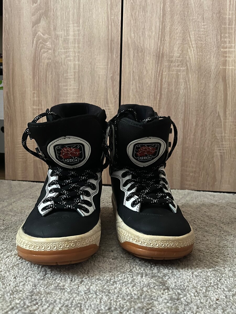 Snowboardove topánky