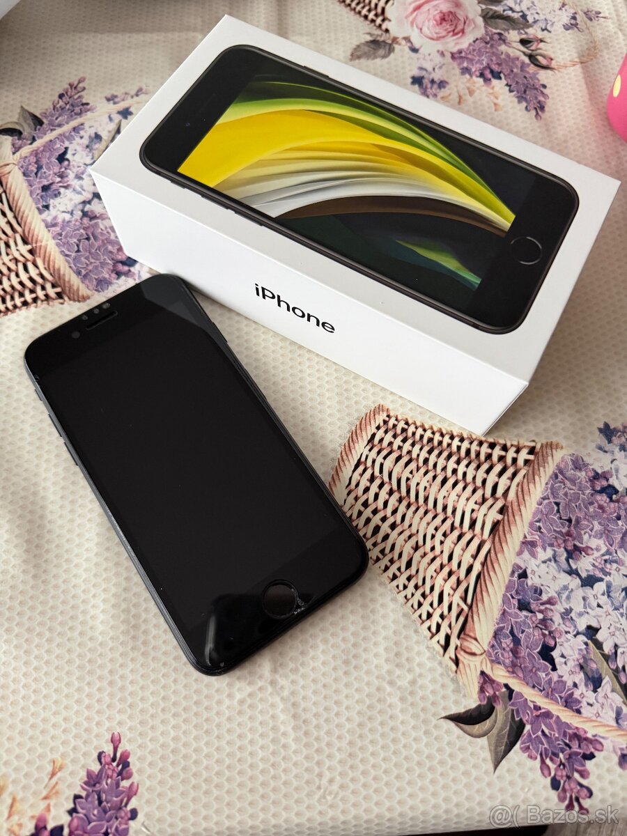 iPhone SE 64 GB v TOP stave