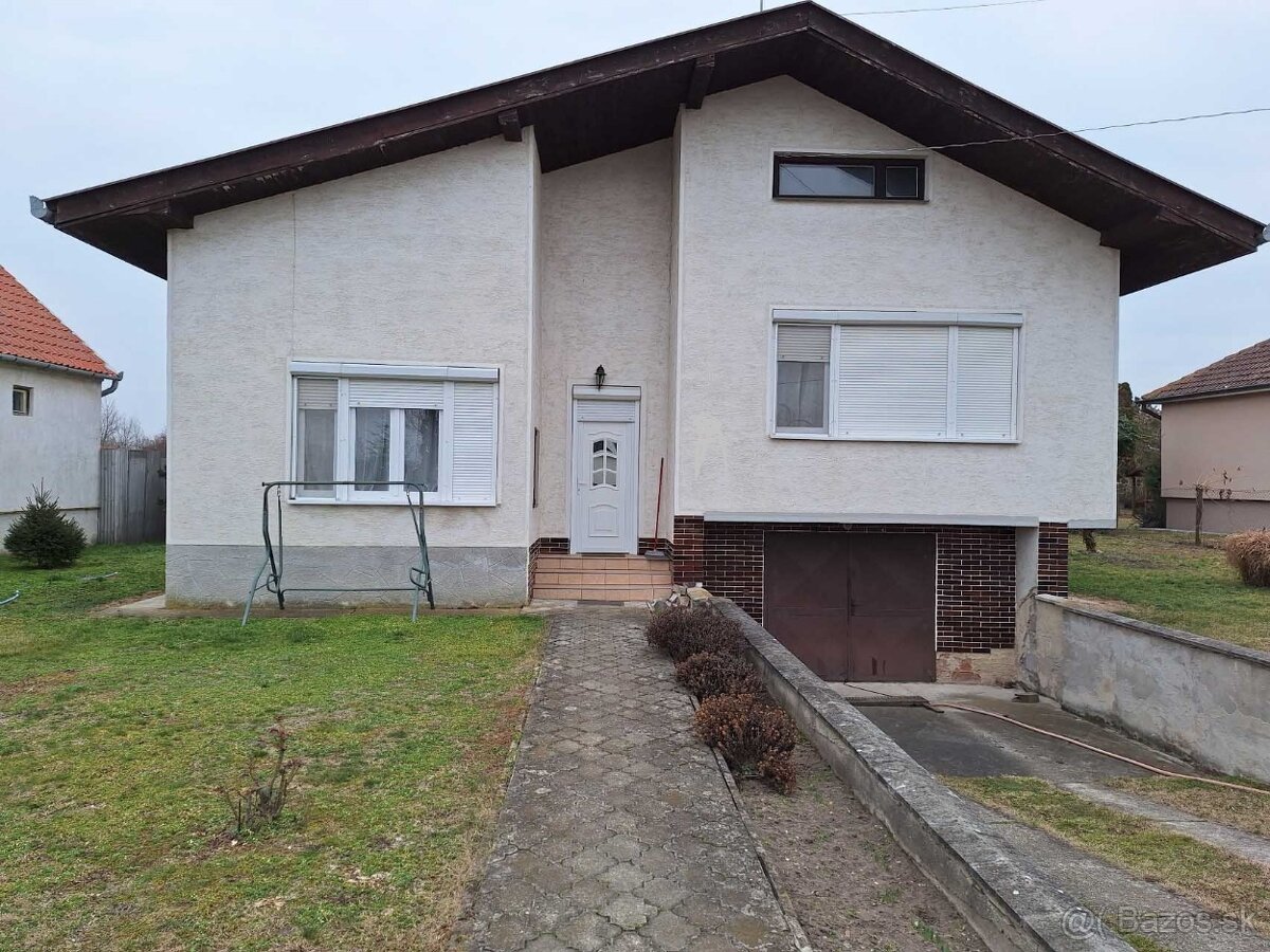 RD Chotín na 9,8 árovom pozemku; Exkluzívne u nás
