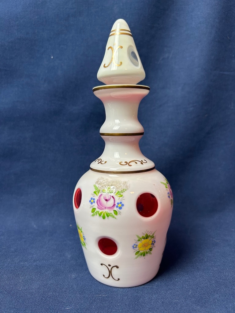 Karafa vrstvené sklo V 24cm