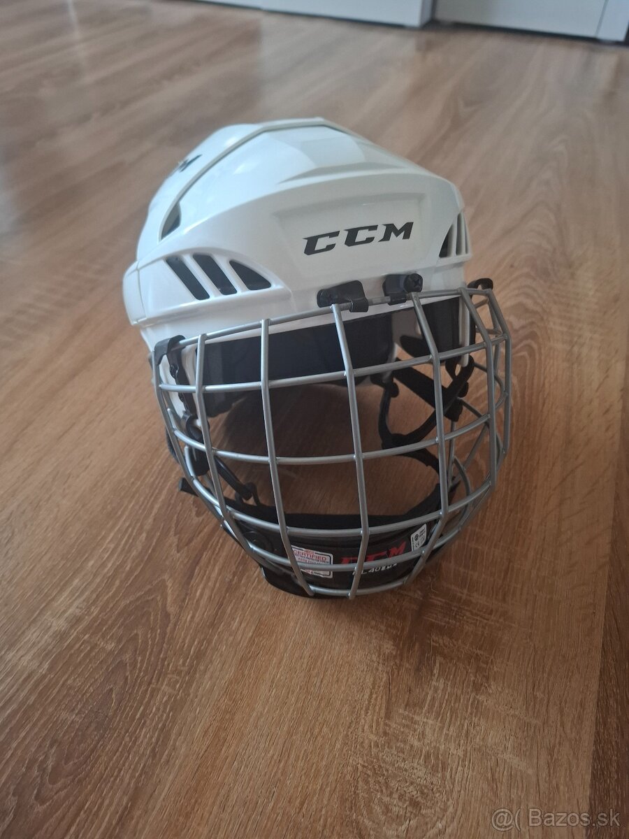 Hokejova prilba CCM