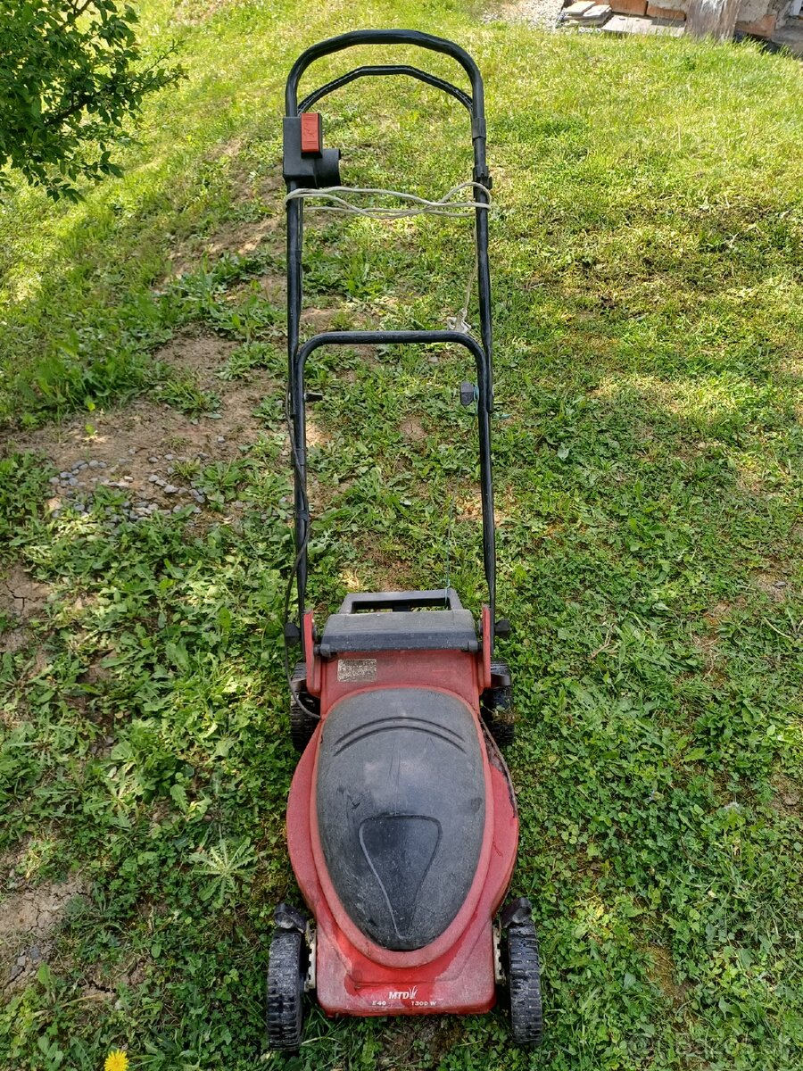Elektrická kosačka MTD záber 40cm