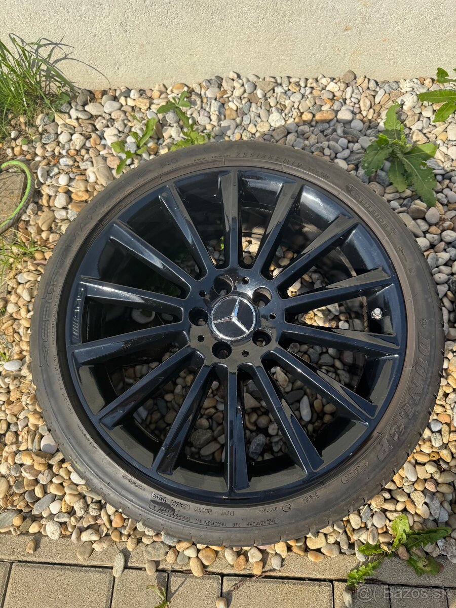 Predám elektróny Mercedes amg R19