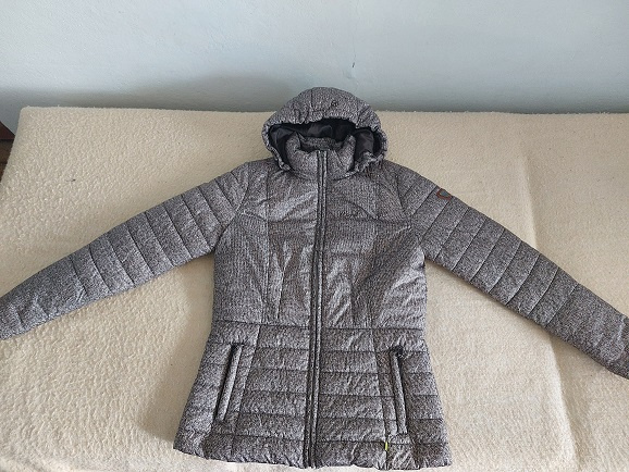 Dámska sivá zimná bunda na zips s kapucňou Budmil (2x obleče