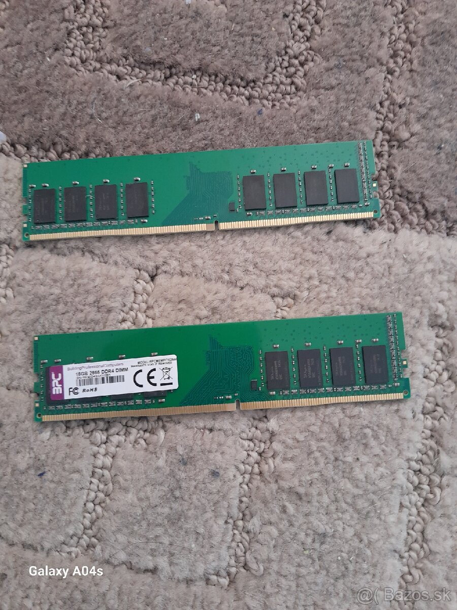 2× RAM 16 GB DDR 4
