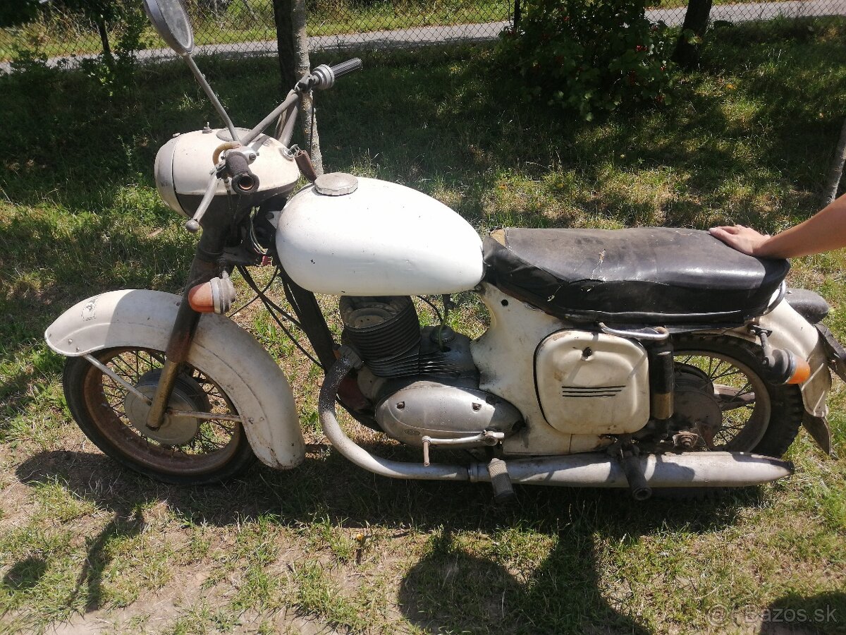 Jawa 250
