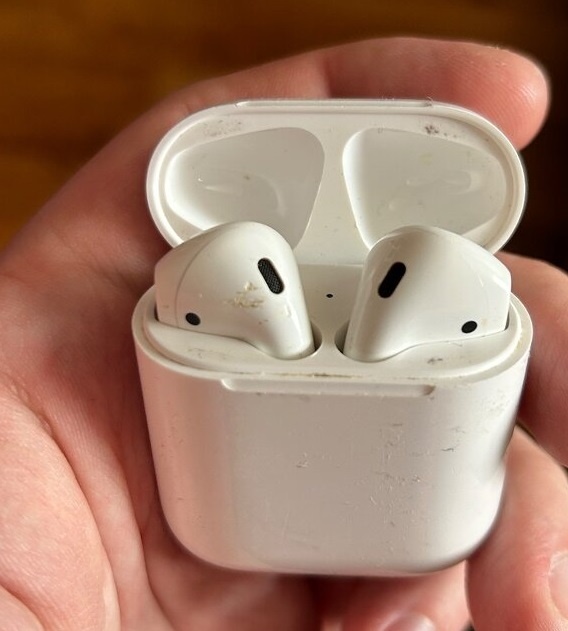 airpods 2019 lacno predám