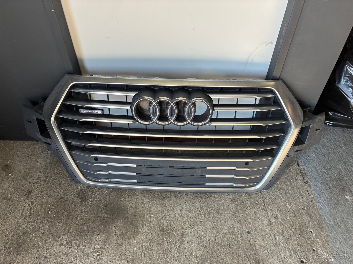 Maska Audi Q7 4M