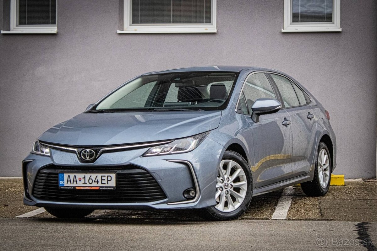 Toyota Corolla 1.5 Style / AJ NA SPLÁTKY / PROTIÚČET /