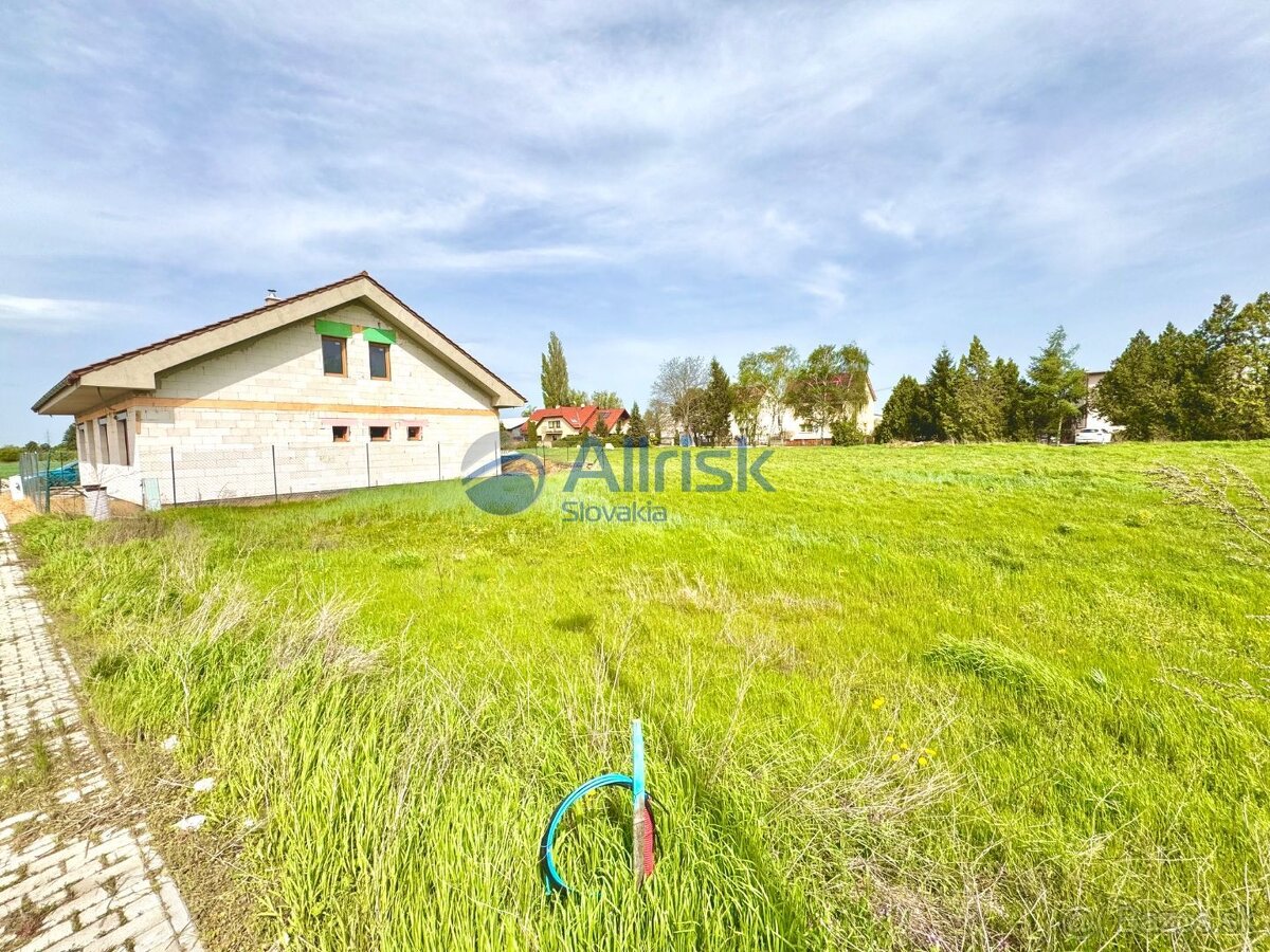 Exkluzívny predaj stavebného pozemku v Malackách