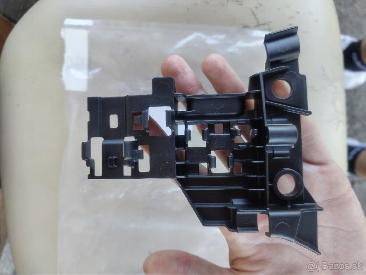 KTM držiak prednej tabuľky