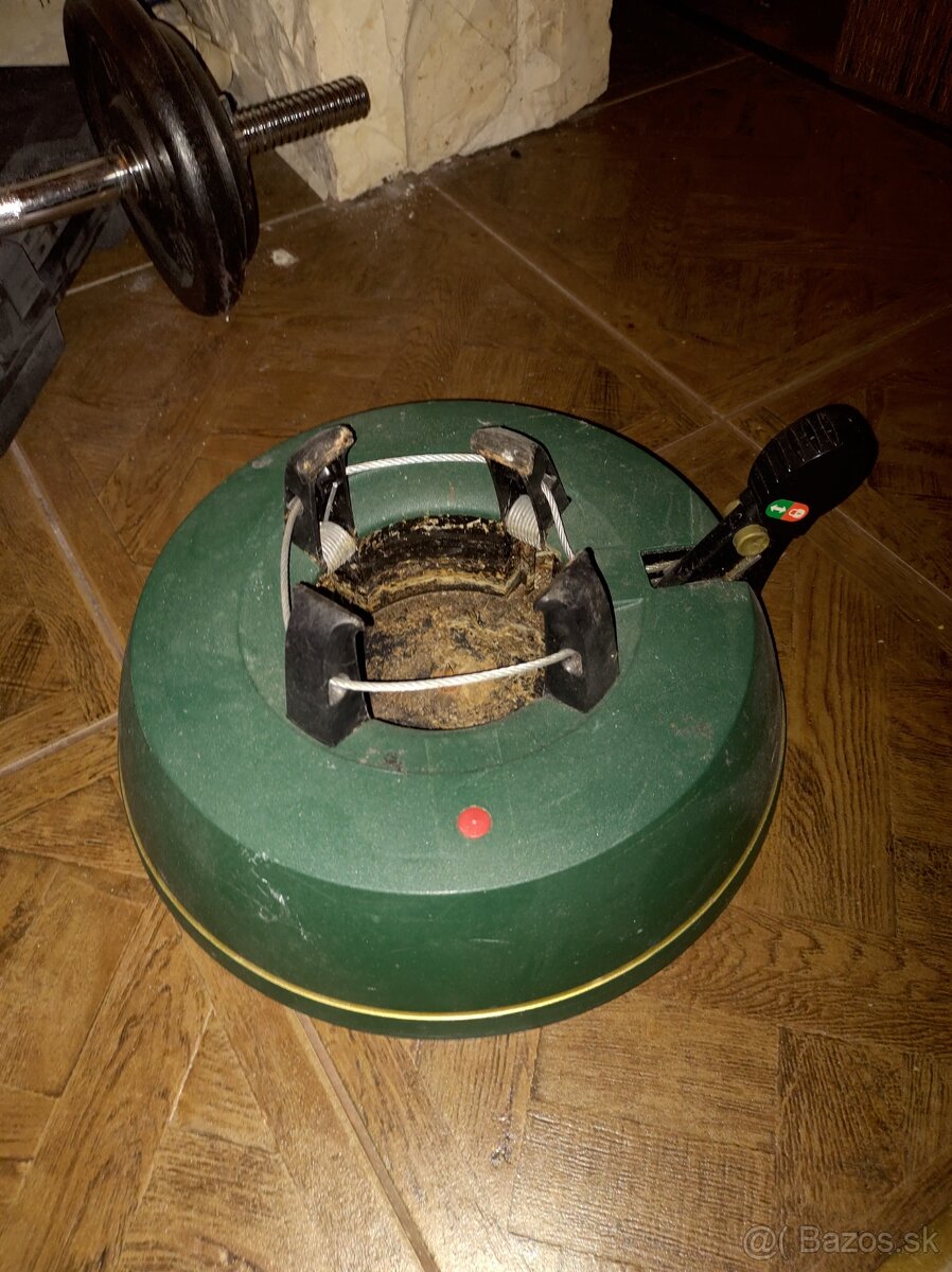 Stojan na vianočný stromček