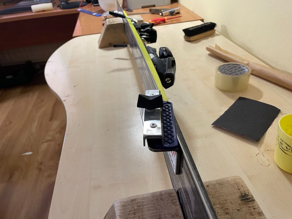 Ručný servis lyží