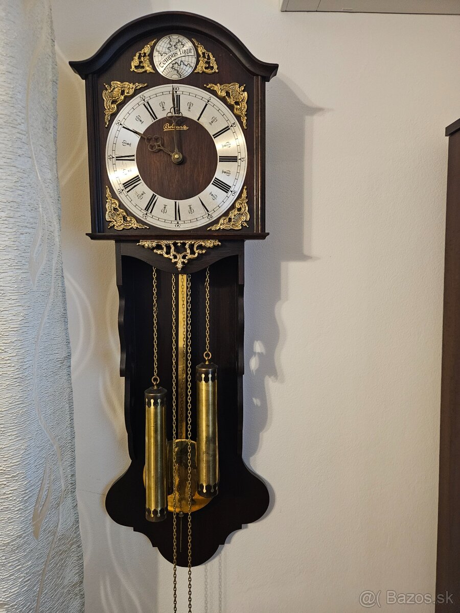 Starožitne nastenne hodiny