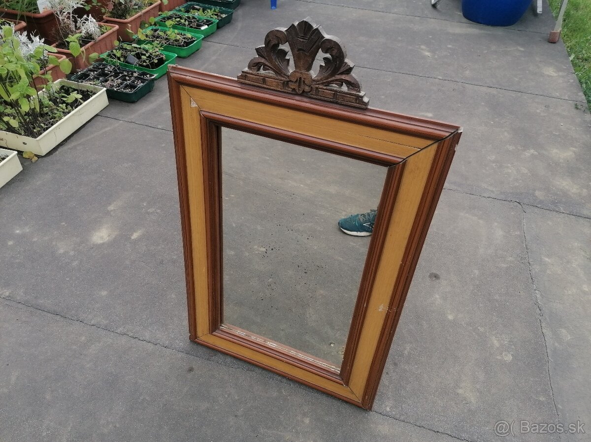 Predám starožitné zrkadlo