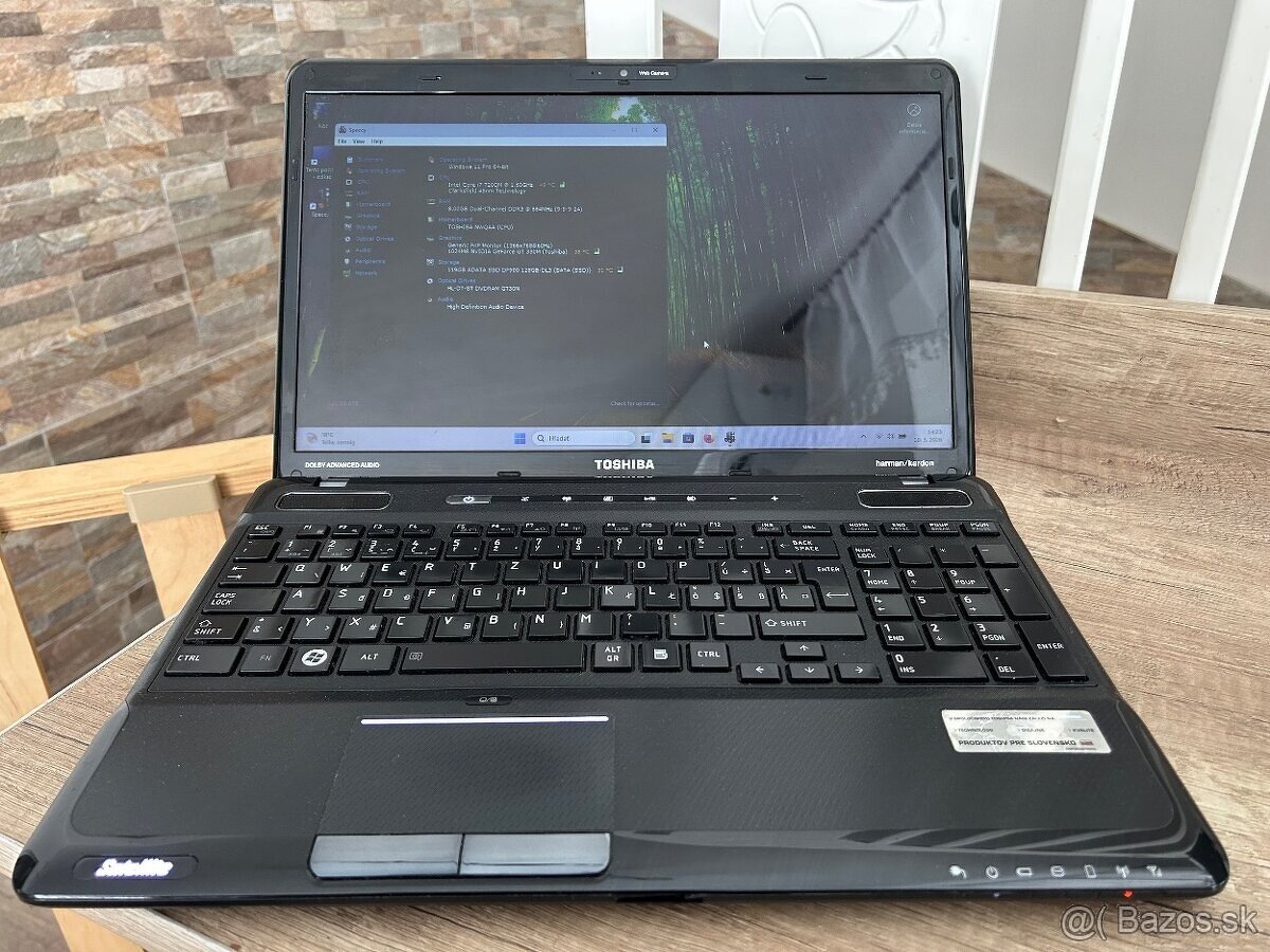 Toshiba Satellite A660 s i7,8gb ram,SSD,nvidia,16"HD lcd