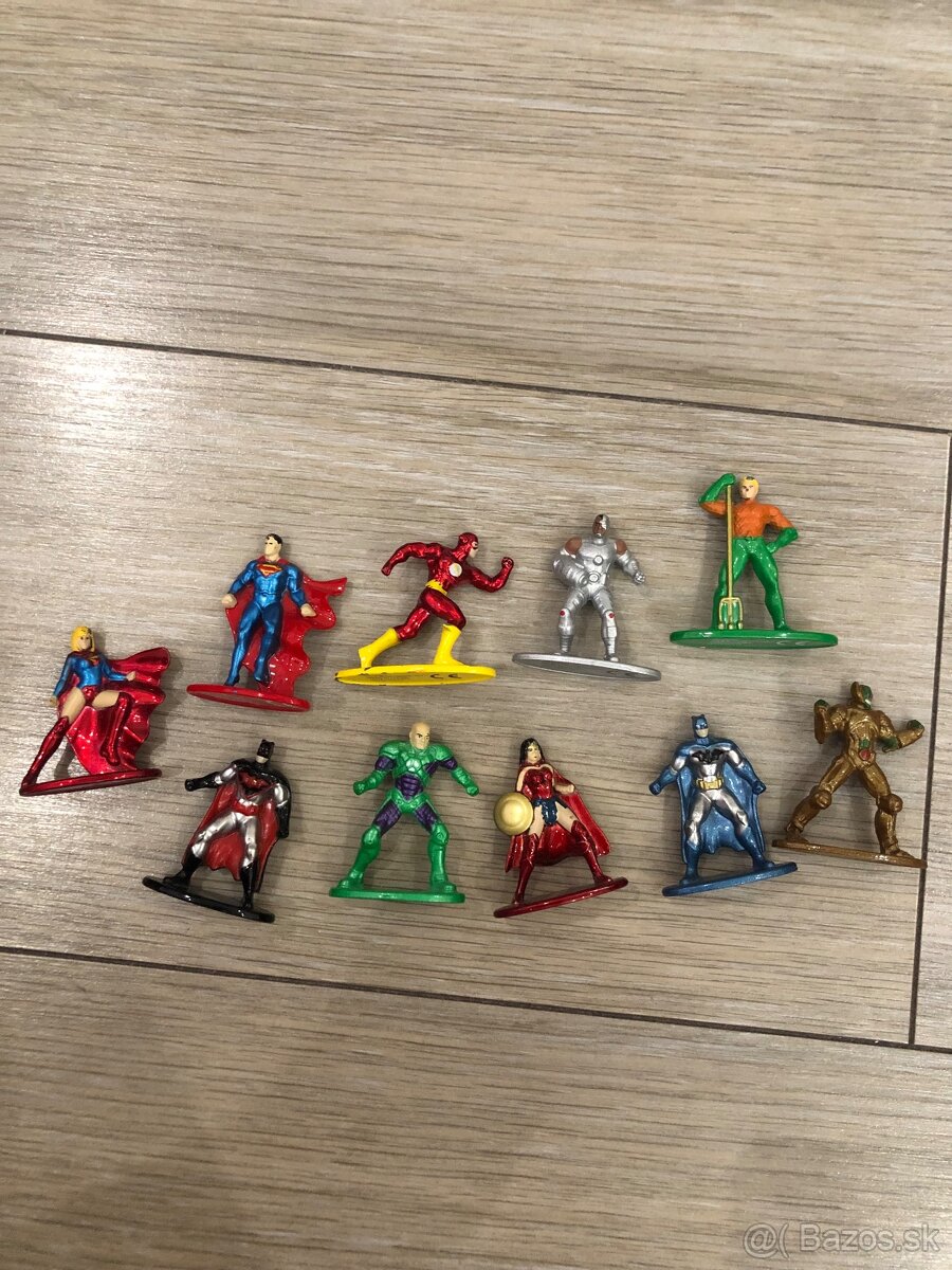 Predám kovové figurky