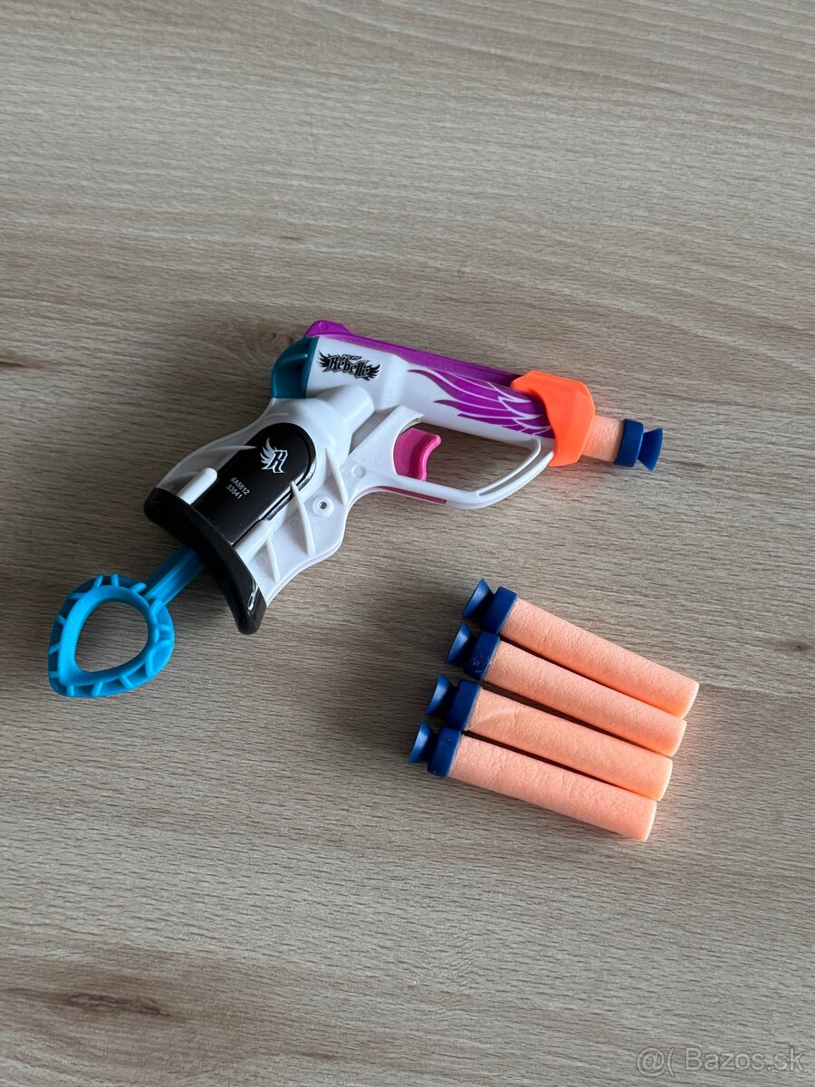 Nerf rebelle pištoľ