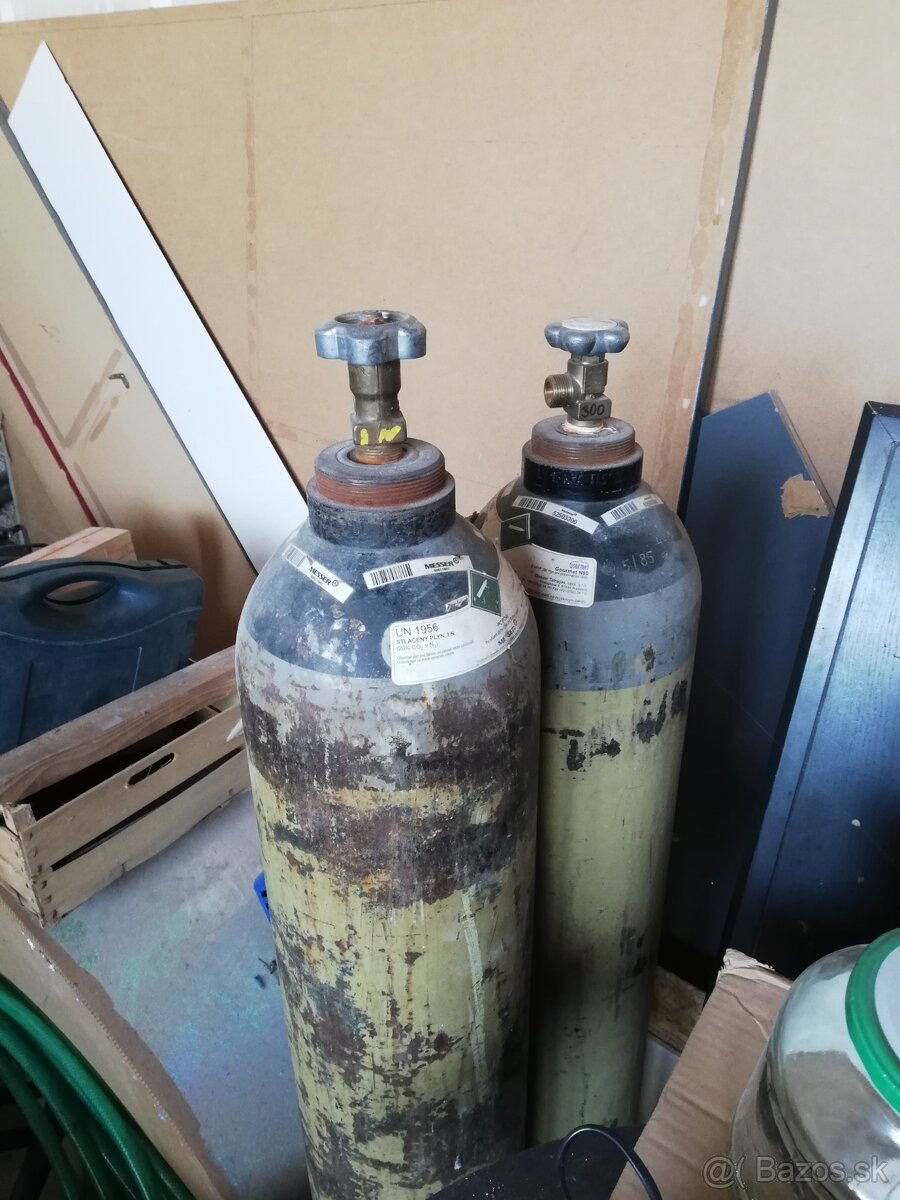FĽAŠE co2