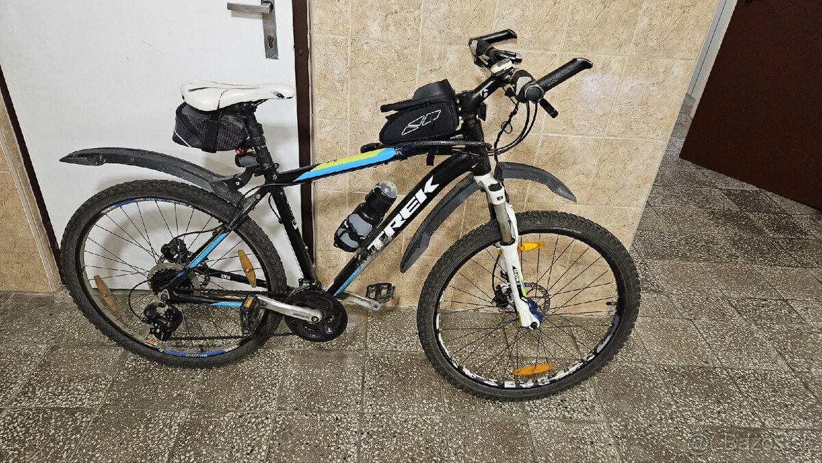 Bicykel.
