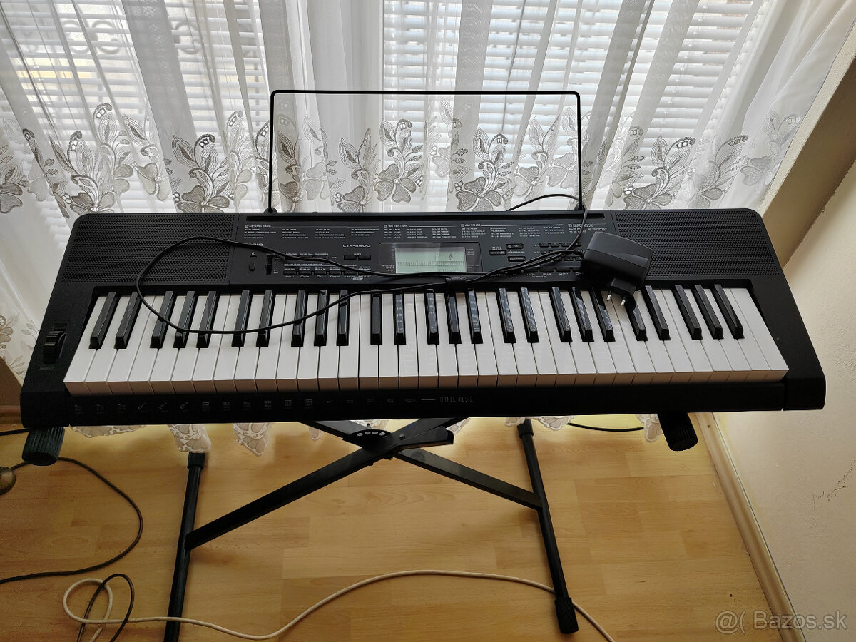 Casio klávesový nástroj