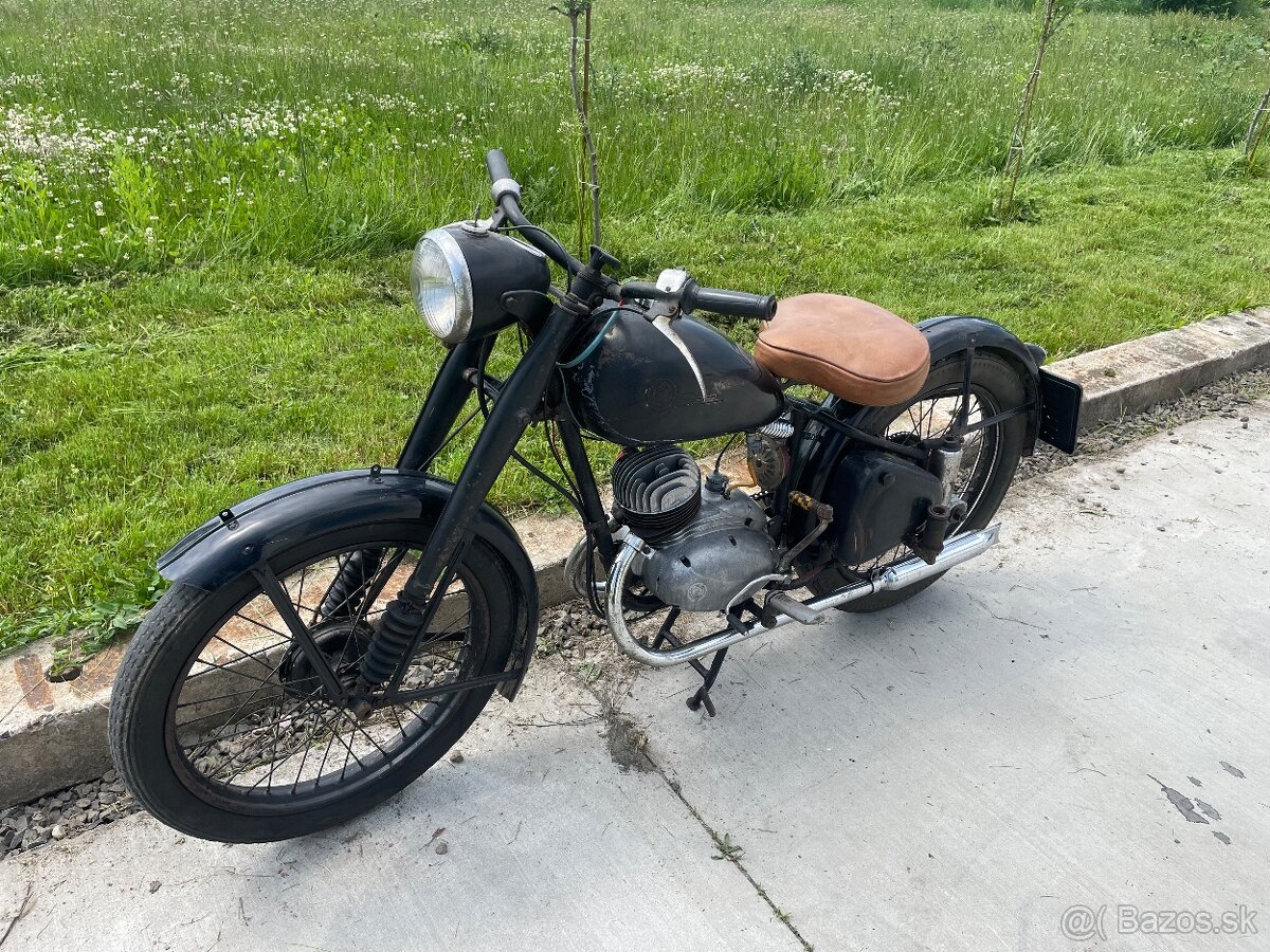 ČZ 150C