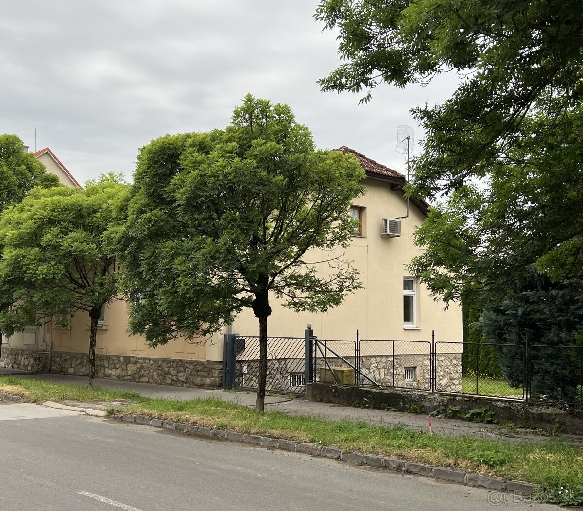 Predám dom v Banskej Bystrici, časť Uhlisko