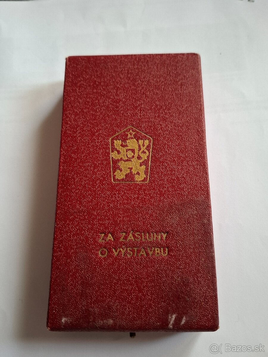 Etujka k medaile Za zásluhy o výstavbu