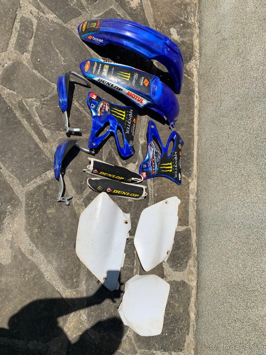 Yamaha yz 125 - plasty