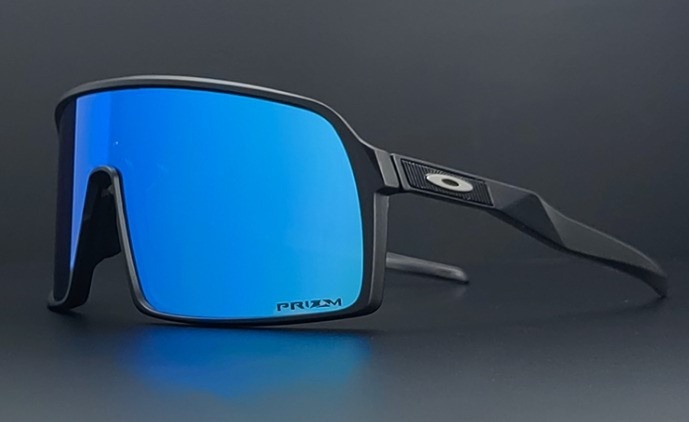 Oakley sutro čierne s belasým sklom