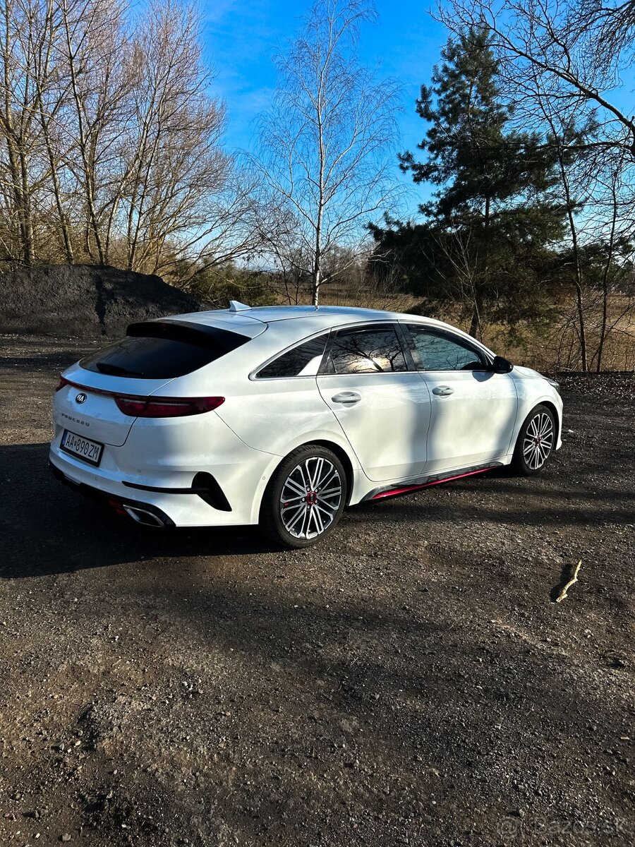 KIA ProCeed GT 1.6 T-GDi 150Kw