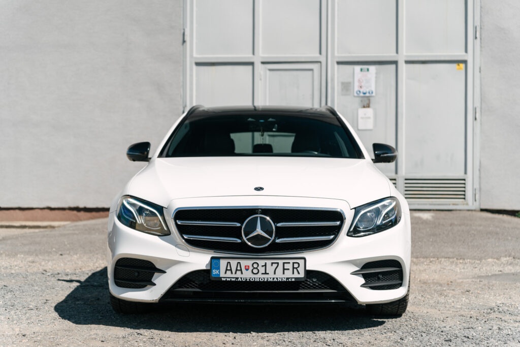 Mercedes-Benz E trieda Kombi 220 d 4MATIC A/T