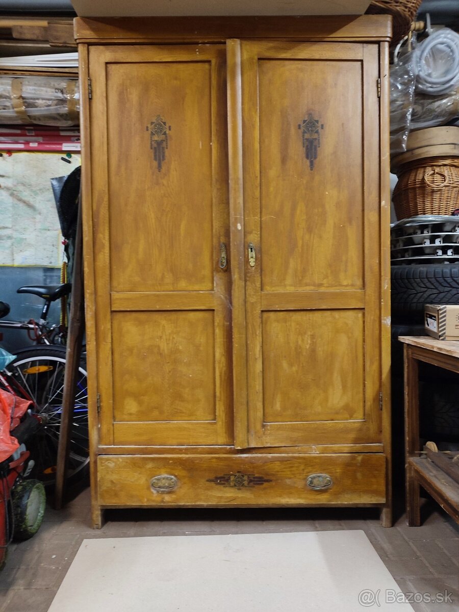 SKRIŇA TRUHLICE KUFRE