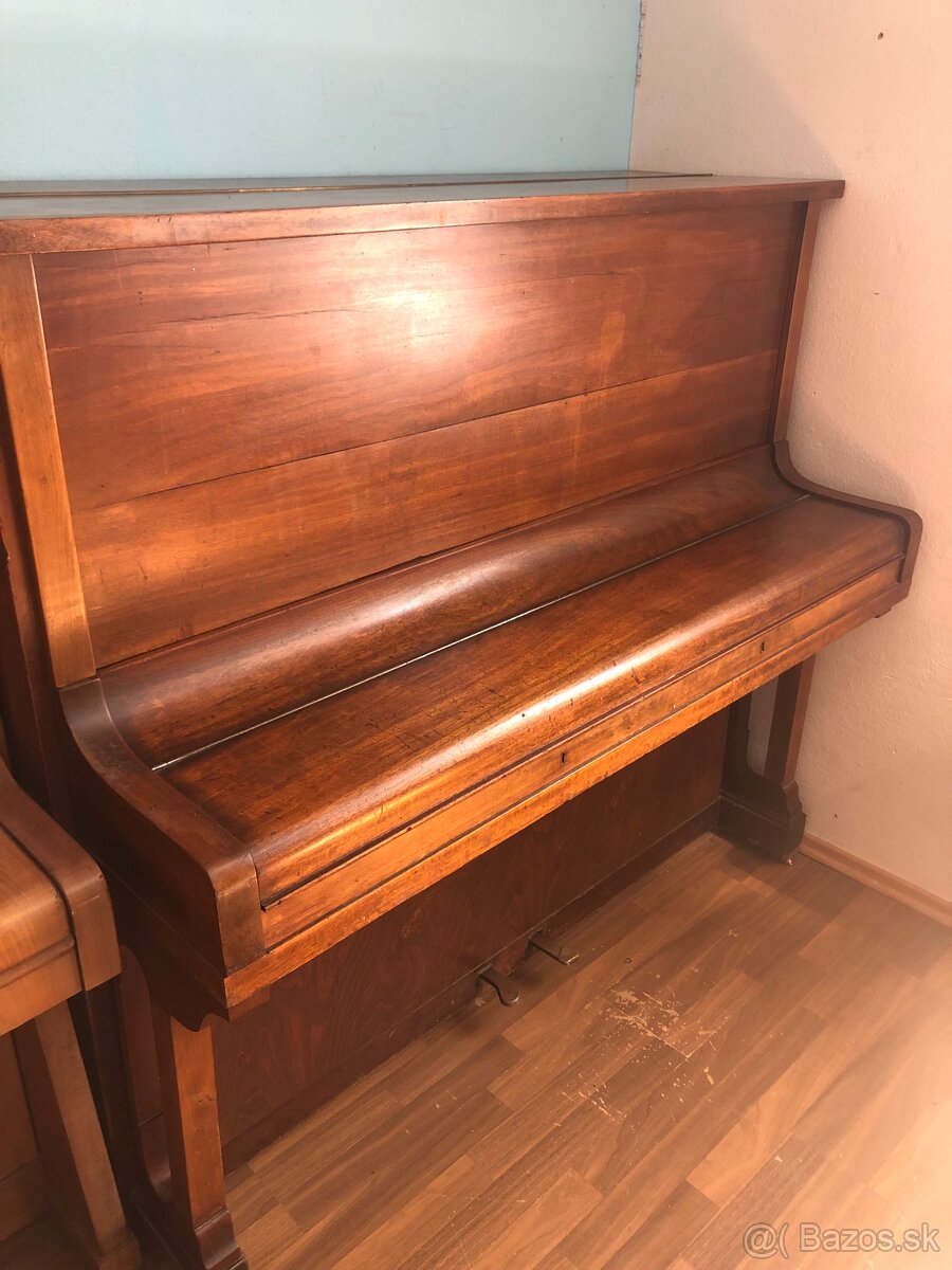 Klavir Piano
