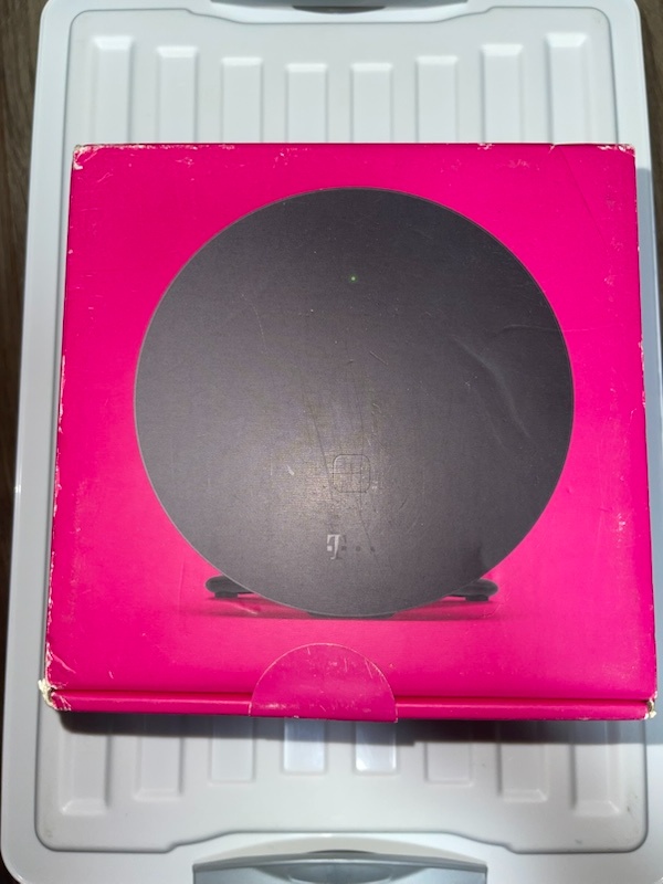 Predám nerozbalený Wifi router od telekomu