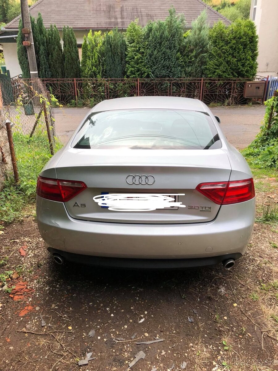 Svetla Audi a5
