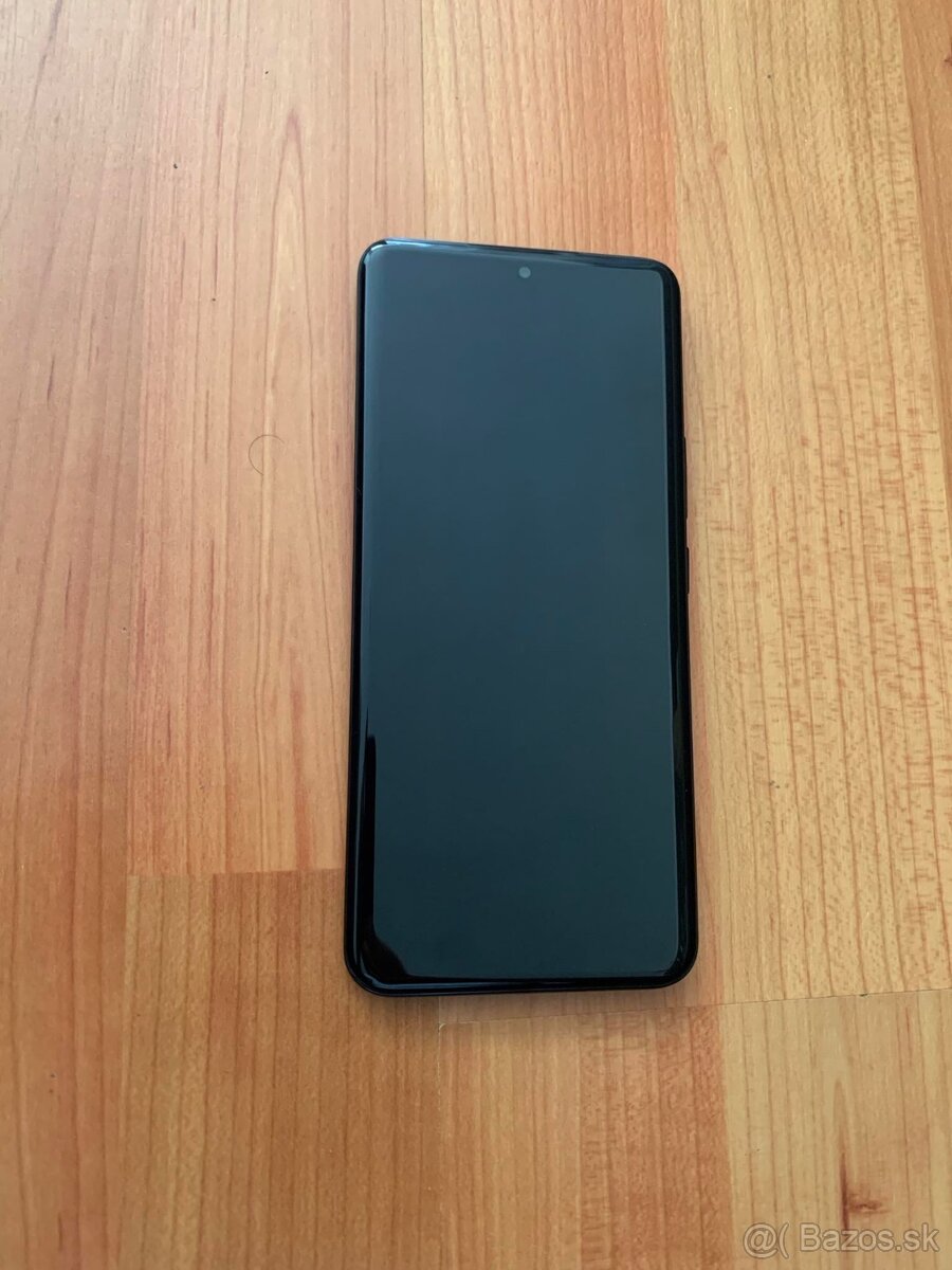 Predám Honor 90 12GB Rám 512GB Black Bežné známky používania