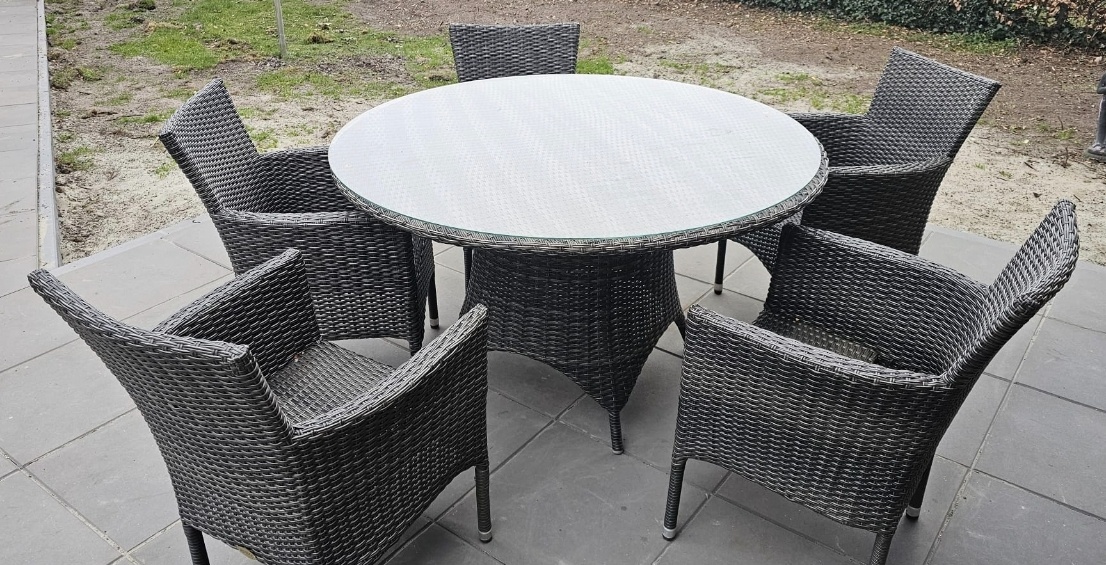 Záhradný set stôl s 5x kreslo