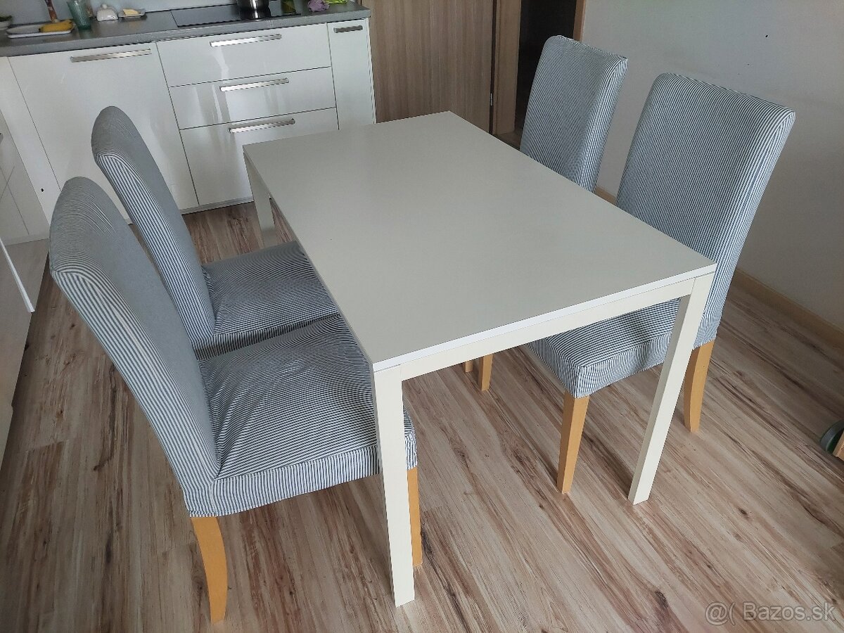 Jedálenský stôl a 4 stoličky Ikea