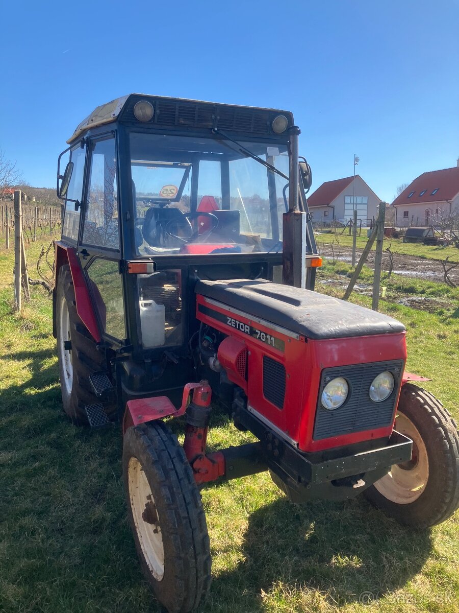 Predám zetor 7011