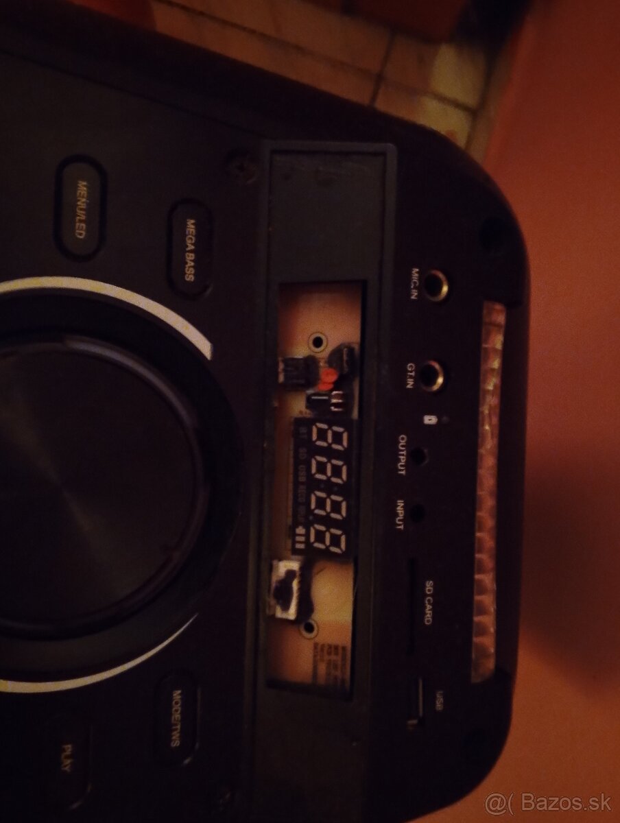 Predam bluetooth reprák aktívny niceboy 200watt