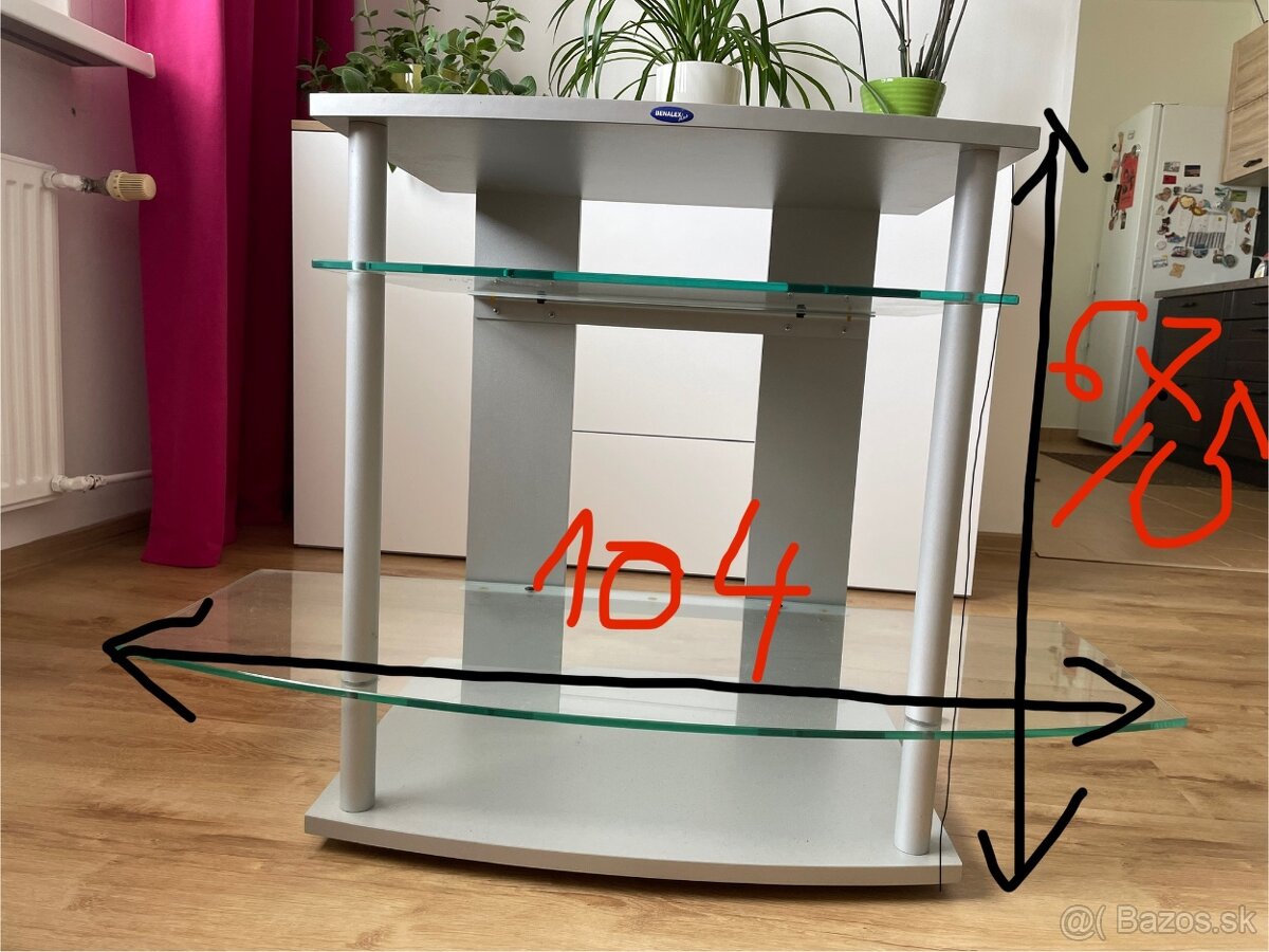 Stolik pod TV