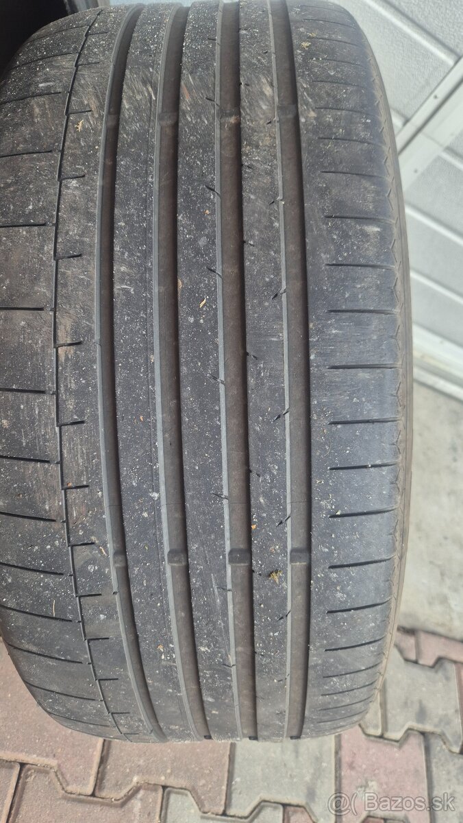 285/40R22 110Y AO Dot 2029