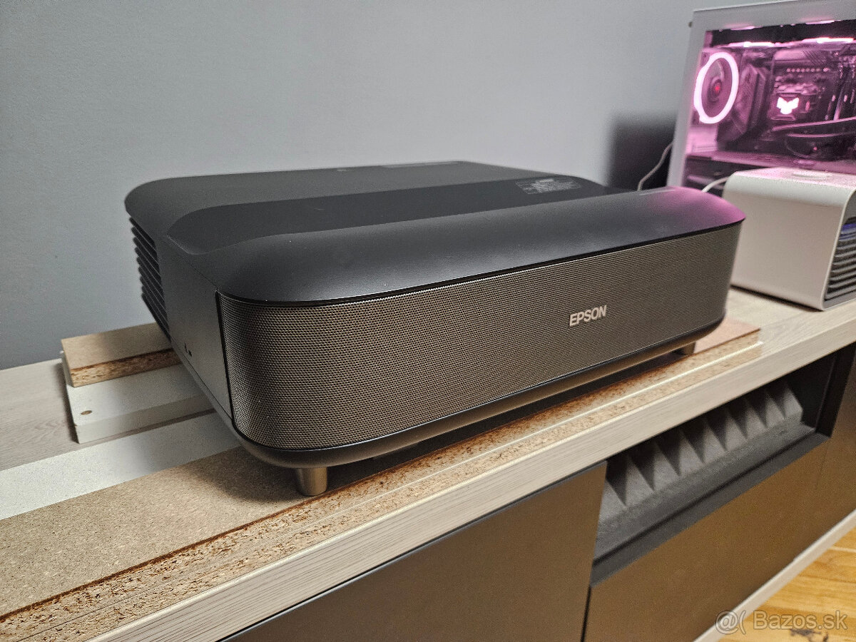 Predám 4K projektor Epson EH-LS650B s 3,5 ročnou zárukou