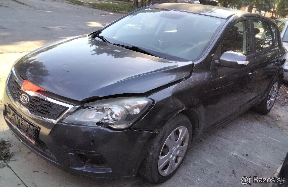 KIA CEED 1.4 2009 predám DVERE, MOTOR G4FA, PREVODOVKA, KATA