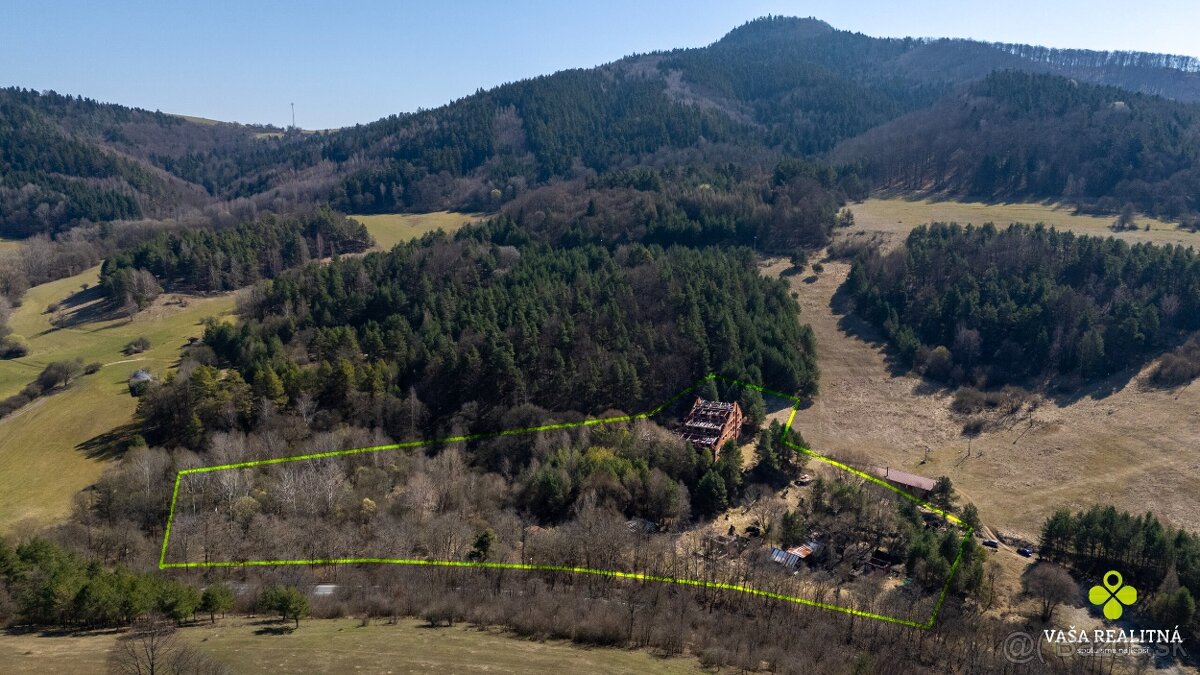 Rozľahlý areál na predaj vo Vyšehradnom – 2 ha v lone prírod